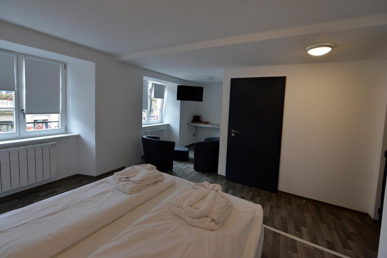 Gites Au Chateau Fleuri Eguisheim Habitación foto